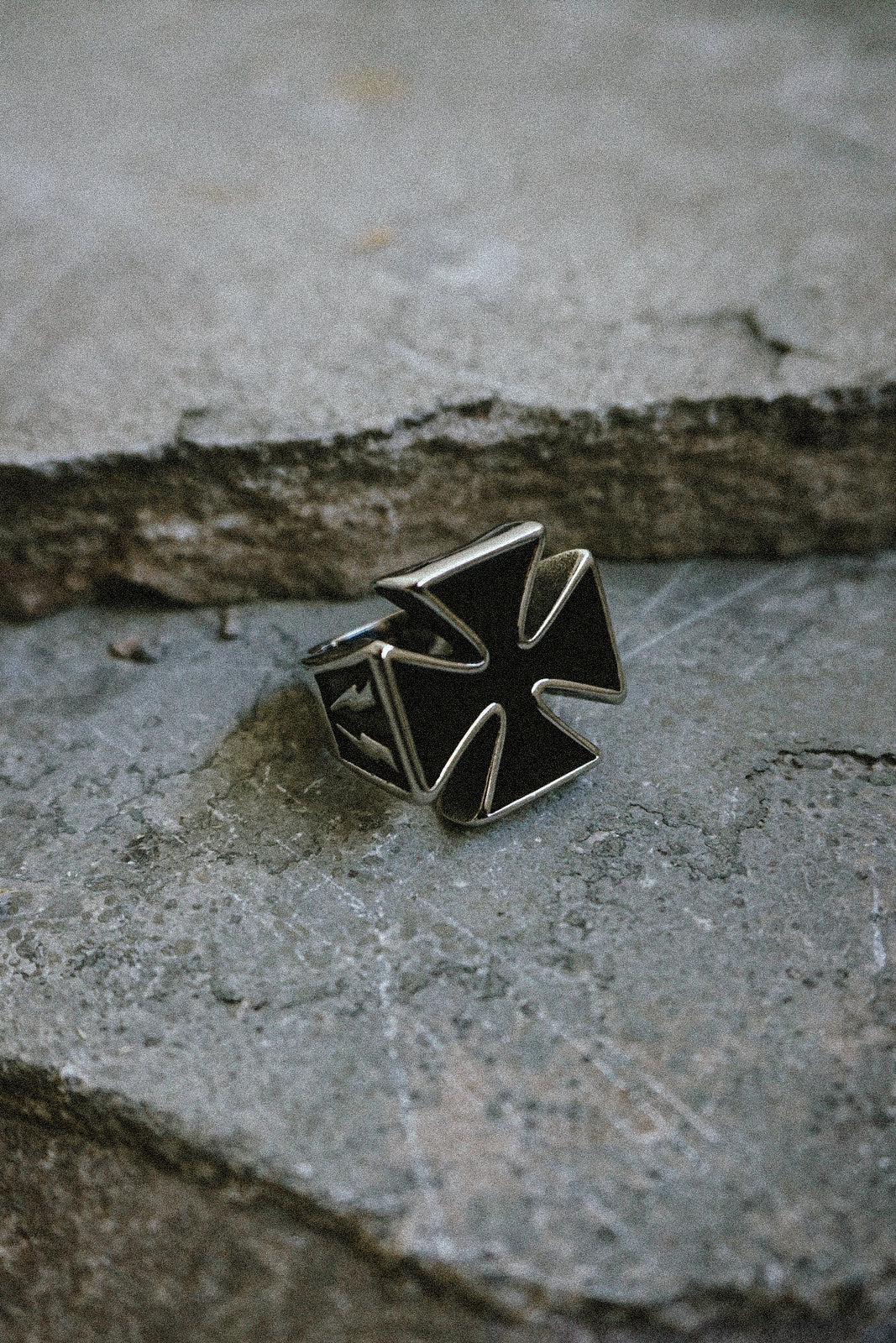 Biker Cross Ring