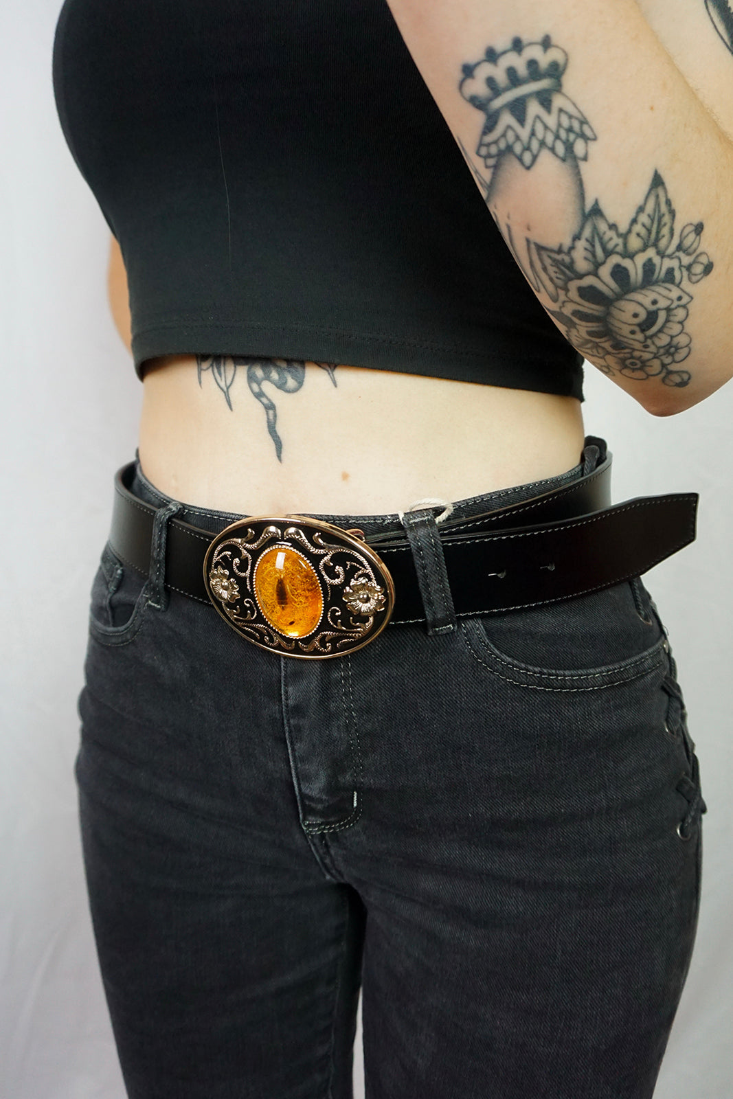 Scorpion Belt Buckle - Whiskey