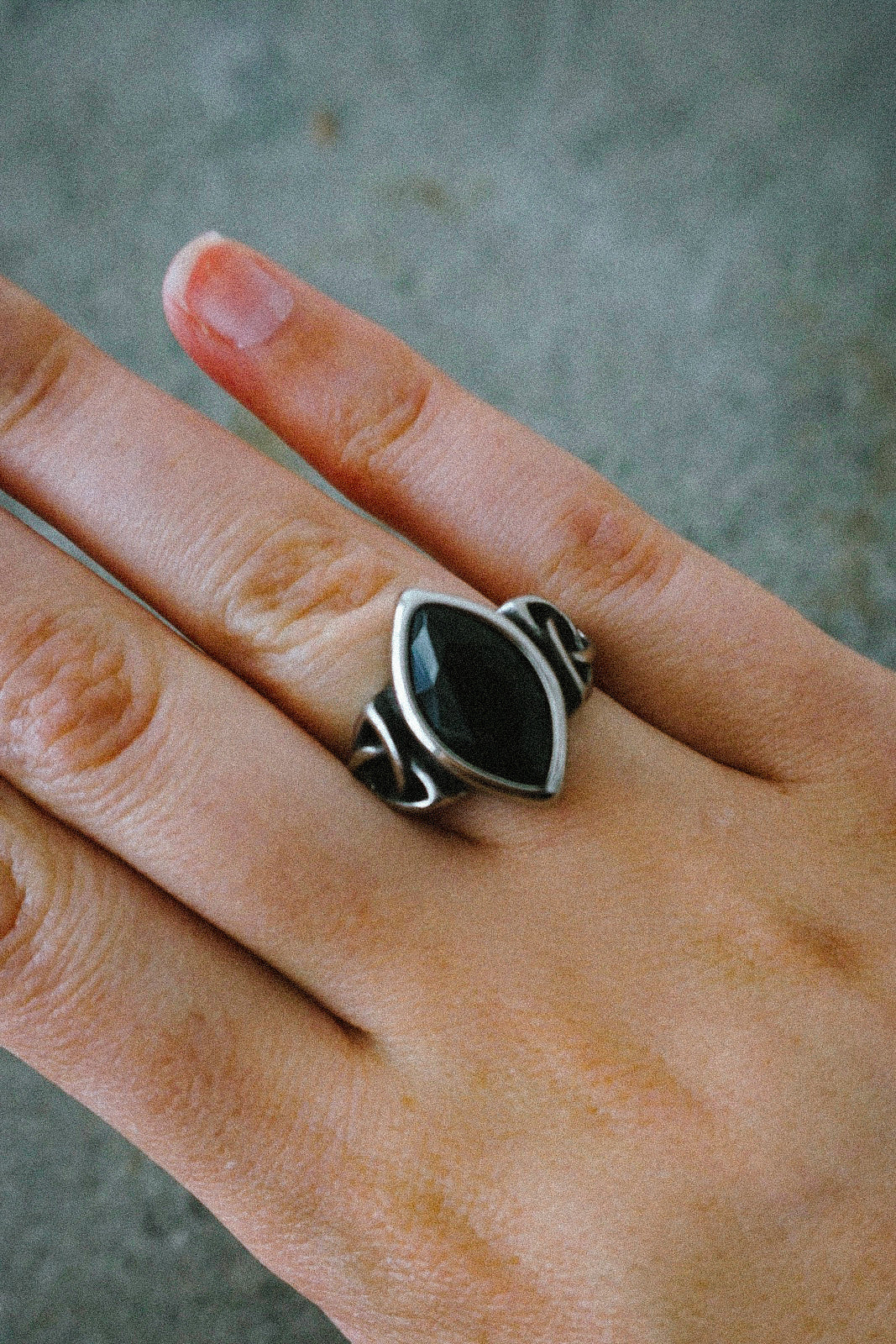 Omen Ring Black