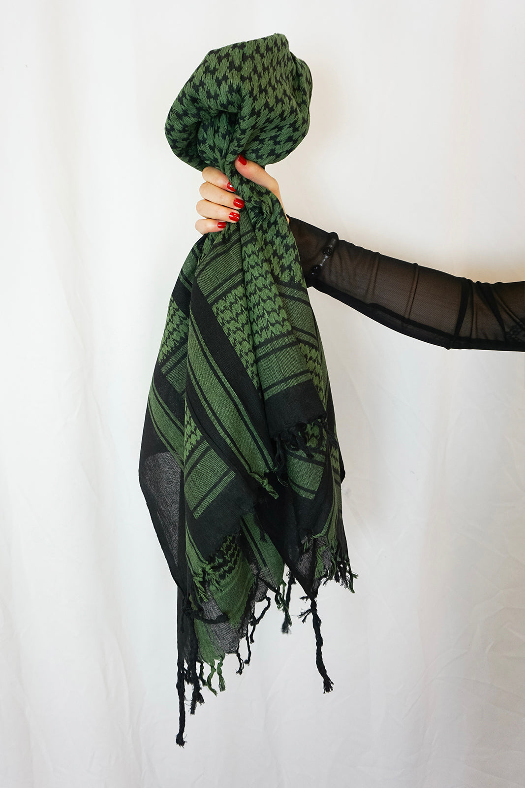 Desert Scarf Black & Green