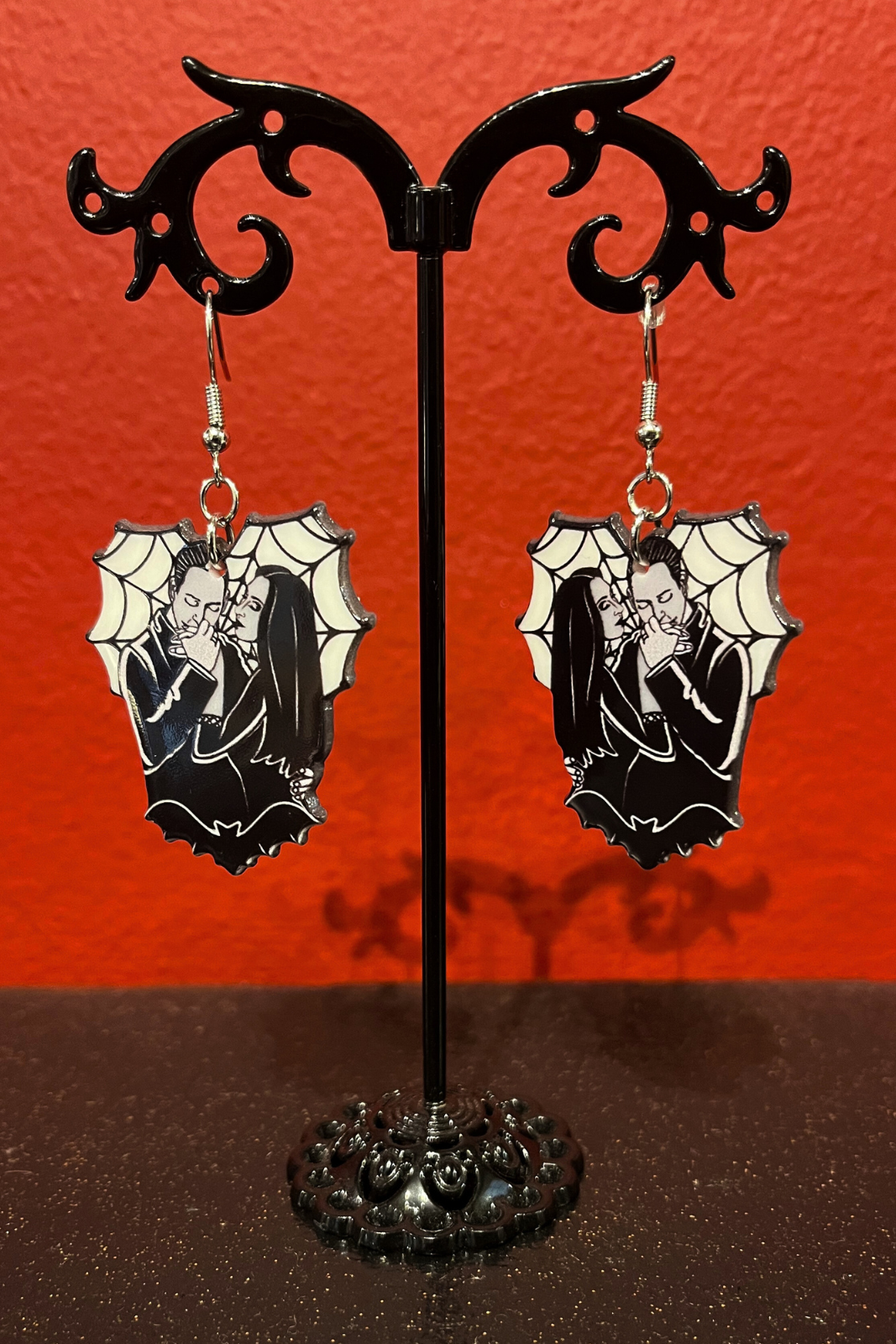 Gomez & Morticia Addams Earring Black & White