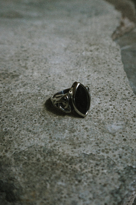 Omen Ring Black