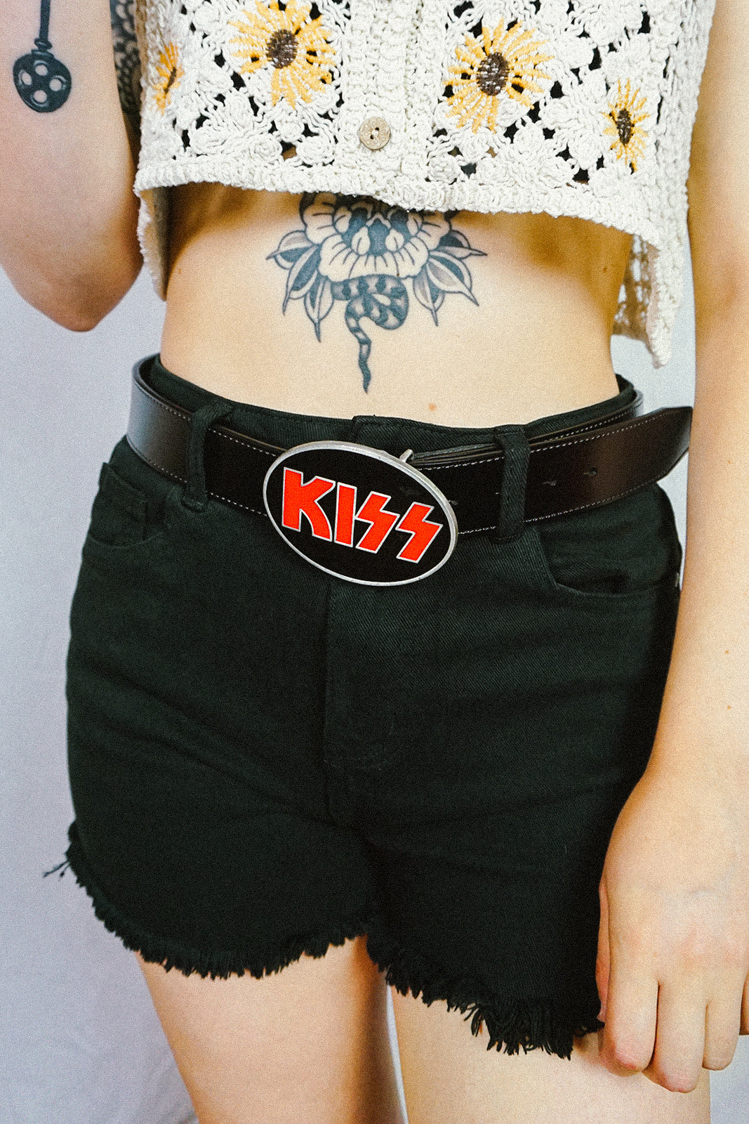 Belt Buckle Kiss