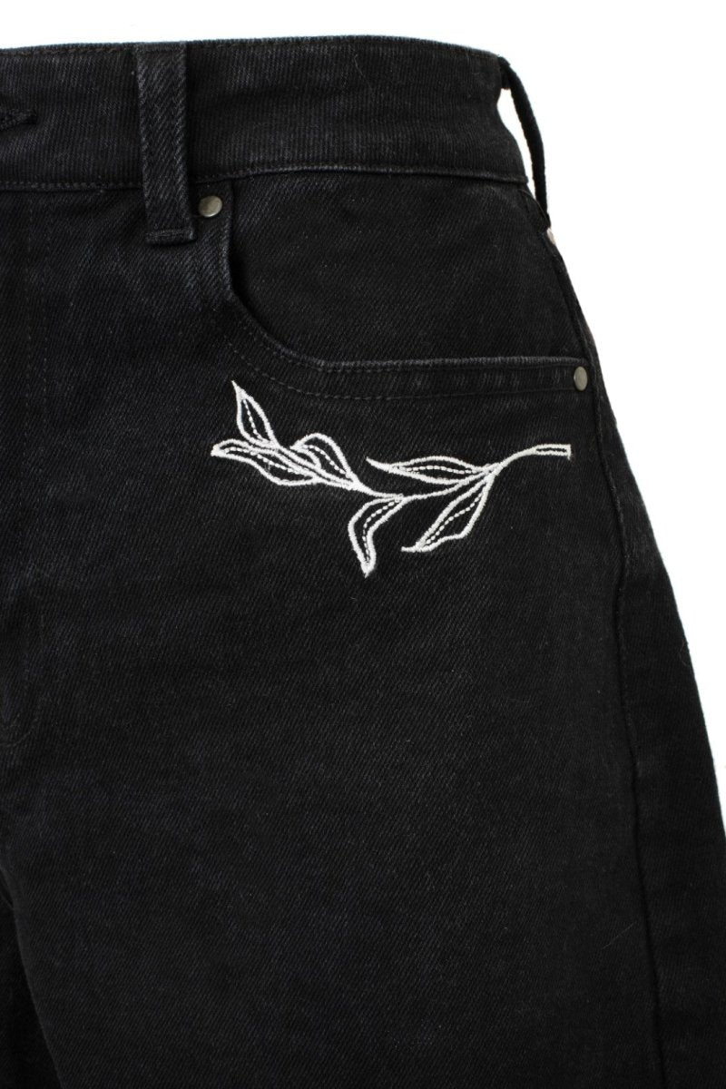 Metamorphosis Shorts - Shorts - Hell Bunny