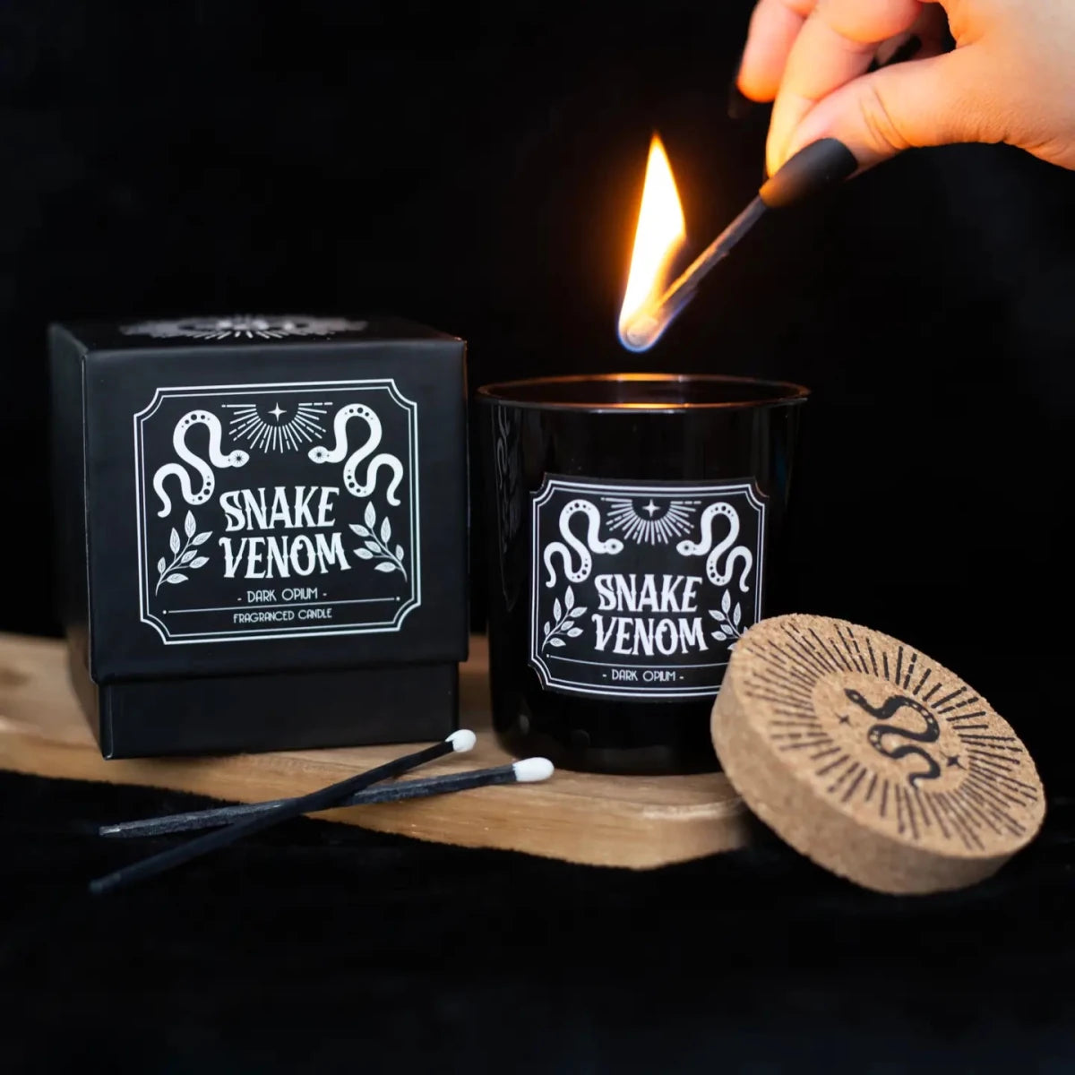 Midnight Ritual Candle: Snake Venom - Deco - Something Different Wholesale Europe