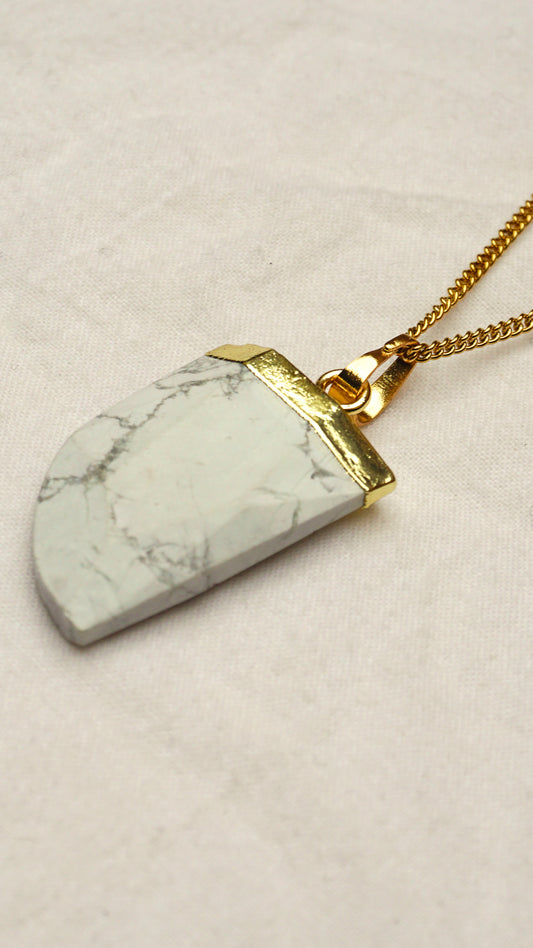 Quartz Necklace big stone white