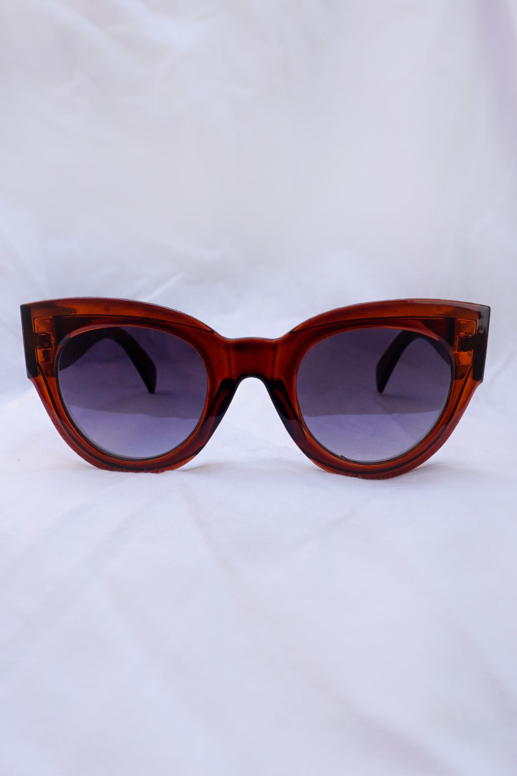 Cat eye sunglasses brown