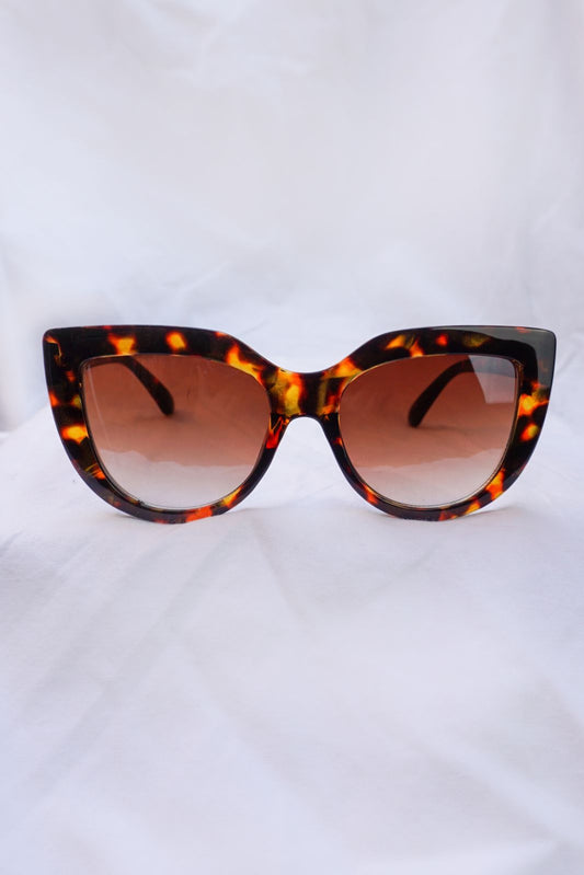Cat eye sunglasses leopard print