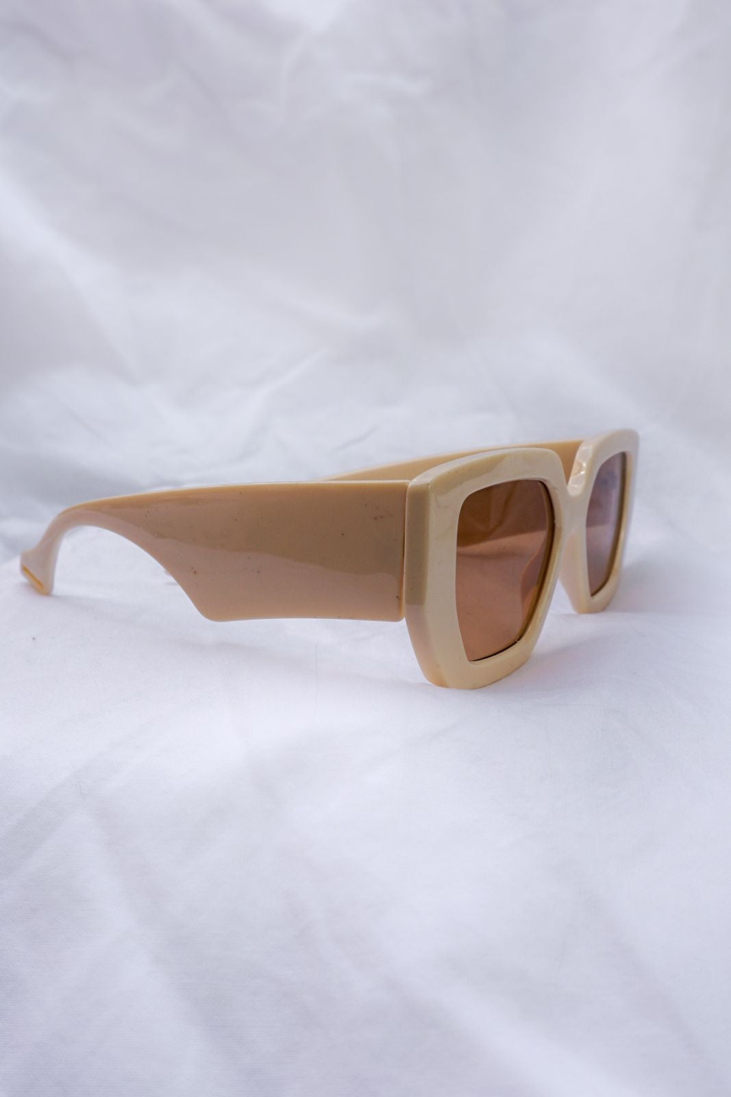 Block sunglasses white beige creme vanilla